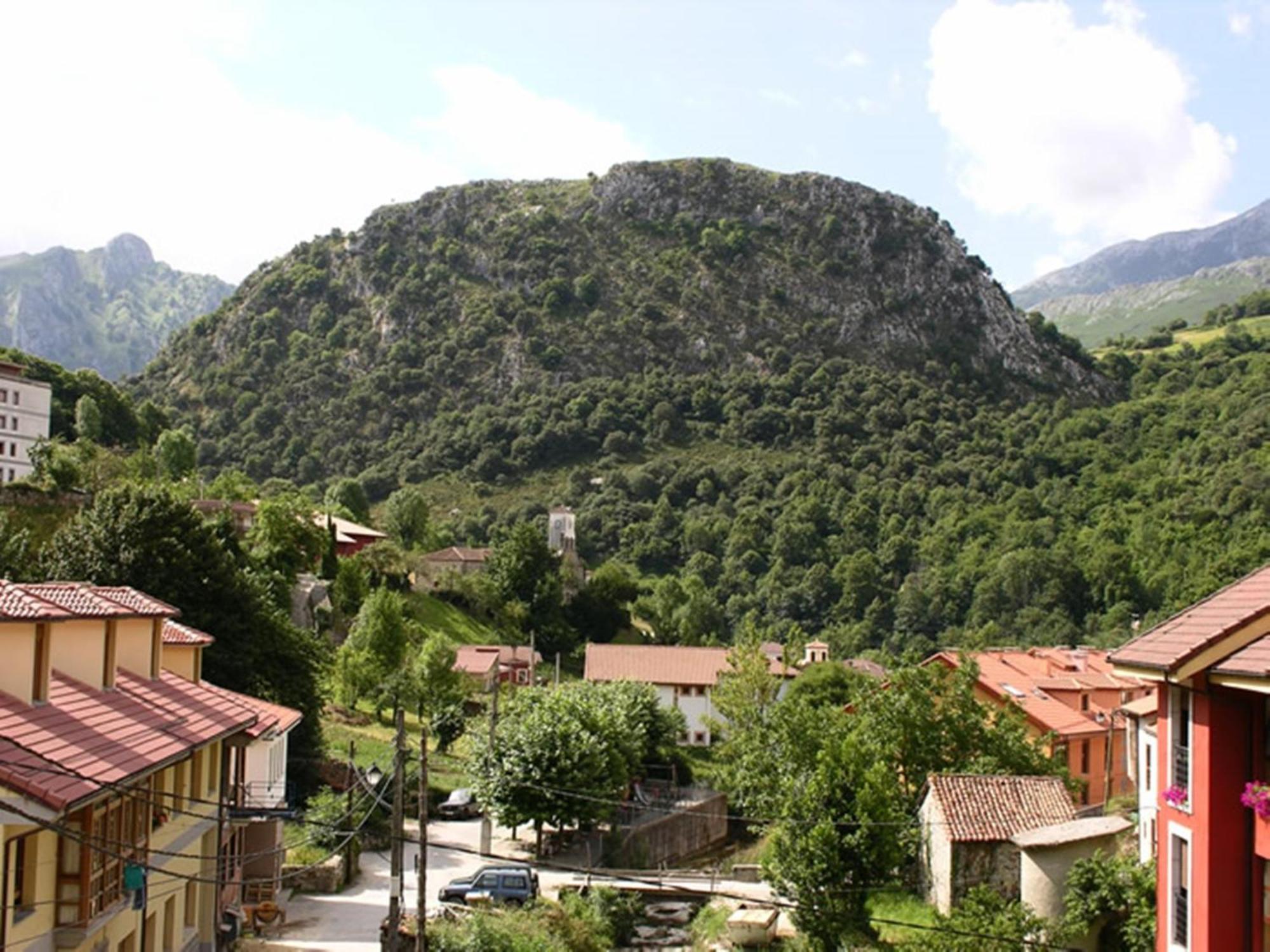 Apartamentos Puente La Molina Кареня де Кабралес Стая снимка